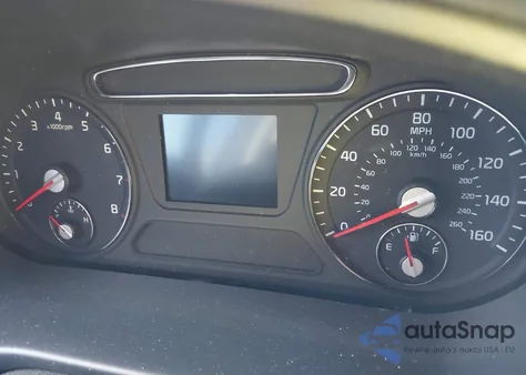 2016 Kia Sorento 2.4L Lx z USA, uszkodzony, nr VIN 5XYPG4A37GG061604